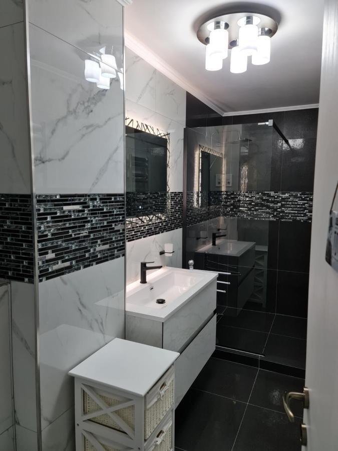 White Stone Apartment ซีบิว ภายนอก รูปภาพ