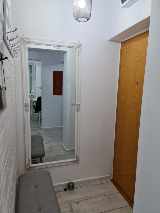 White Stone Apartment ซีบิว ภายนอก รูปภาพ