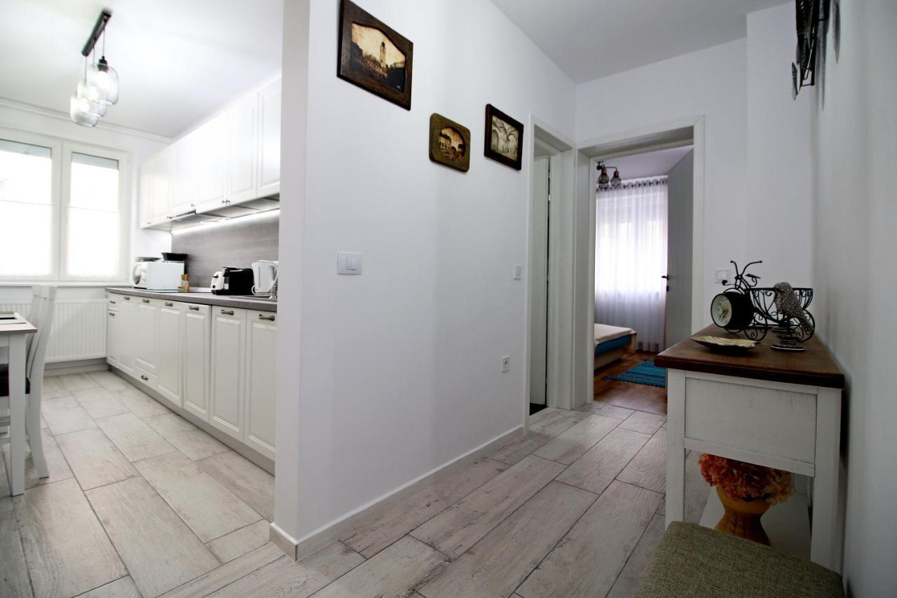 White Stone Apartment ซีบิว ภายนอก รูปภาพ